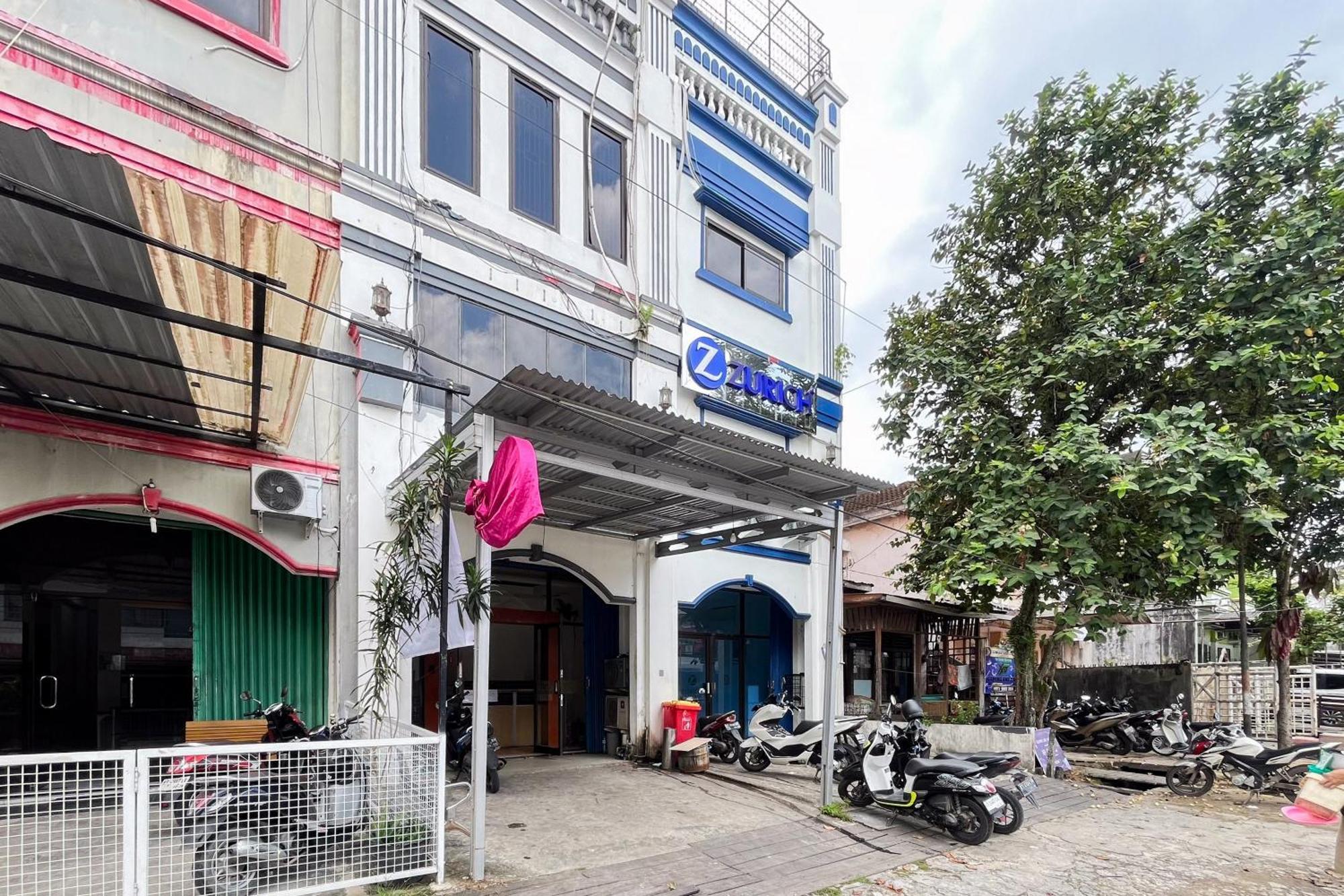Good Sleep 1 Redpartner Samarinda Exterior foto